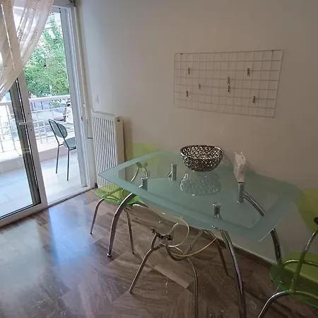 Aristi By The Music Hall アパート